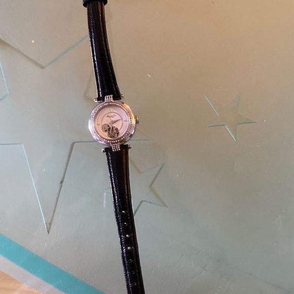 Kenneth Cole Swarovski stones watch - Picture 7 of 9